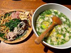 过桥米线-SHAN山(前滩太古里店)