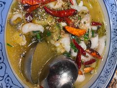 缪家酸菜鲈鱼-缪氏川菜(深圳北站缤果空间店)