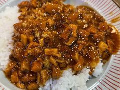 卤肉饭-三十三碗黄牛肉面(东原1891店)