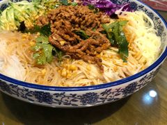 -快乐老家三鲜饺子东北菜(南六中路店)