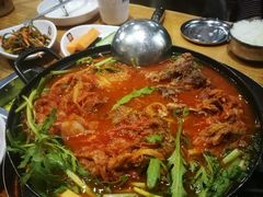 -喇喇排骨火锅·传统韩式脊骨汤(望京西园总店)