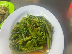 -明记烧鱼美味店