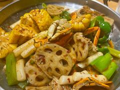 -臻鲜燕海鲜融合餐厅(金陵style店)