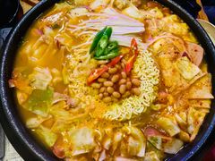 部队火锅-首尔大排档