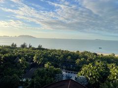 -三亚湾海居铂尔曼度假酒店