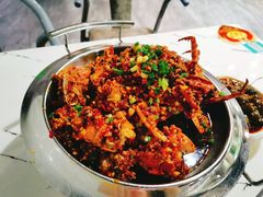 -凤凰路何眼镜香辣蟹(花果园店)