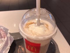 -麦当劳(汉口火车站候车室店)
