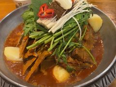 -喇喇排骨火锅·传统韩式脊骨汤(望京西园总店)
