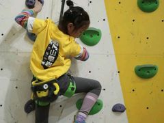 -问山MountQuest攀岩馆