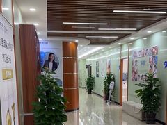 -茂菊口腔连锁(浦东南路店)