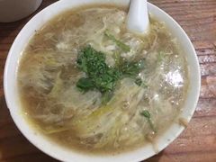 -罗卜李包子羊肉汤