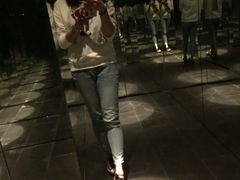 -穹六人间 people 6(岳阳路店)