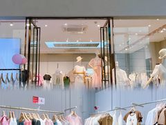 -王府井奥莱临潼小镇(临潼店)