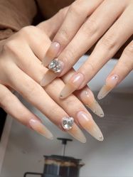 -UMl Nail 尤米美甲美睫半永久