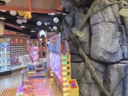 -卡通尼乐园(新达汇三林店)