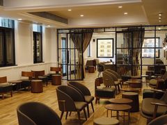 大堂-星巴克臻选(广州沙面店)