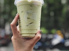 牛油果森林瑞纳冰-瑞幸咖啡(济南绿城玉兰广场店)