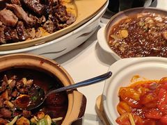 -八府香鸭·啫啫煲(华山路店)