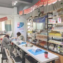 -潮店·虞妃妮轻奢美甲美睫馆