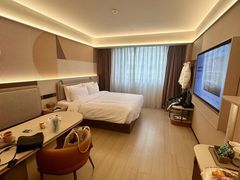 -桔子酒店(上海西藏北路地铁站店)