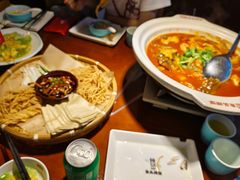 -魏铭鱼头捞饭(晋阳路店)