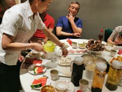 -三人行骨头王火锅(长寿店)
