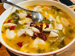 雅菲酸菜鲈鱼-YAFEE雅菲 川·湘·粤融合菜(魏公村店)