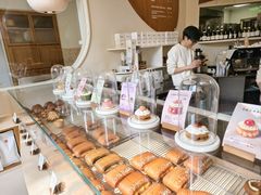-VERIE BAKEHOUSE