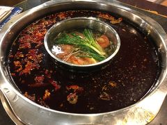 -邓莽子老火锅(中兴路总店)