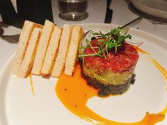 牛肉塔塔配牛油果黑橄榄酱-Solo(衡山路店)