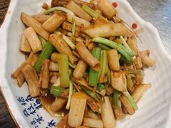 -二厨·吊桥小院·脆皮烧鸡公·本地农家菜(沿江西路店)