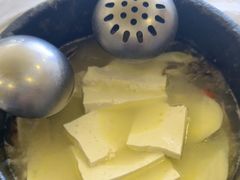 -鲁朗纳麦石锅鸡庄园