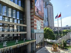 -陆家嘴空中步行连廊