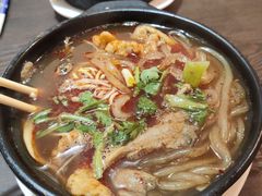 酥肉土豆粉砂锅-兄弟砂锅(陆家巷店)