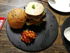 -HIGH FIVE哈福手工汉堡(桂林路店)