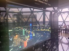 -东方明珠·空中旋转餐厅