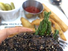 -HELLO 27 意面·沙拉·帕尼尼