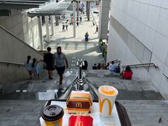 -东荟城名店仓