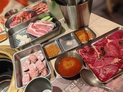 -蚂蚁洞·烤肉大营地(上海静安大悦城店)