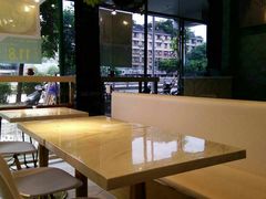 景观位-蒙小妹骨汤饭.米线(新光路店)