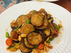 -乡村馕坑肉·烧烤·新疆菜·本地人更爱吃(阿勒泰首店)