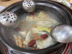 -濠轩阁特色生蚝火锅(水湾路店)