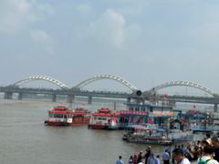 -人民防洪胜利纪念塔