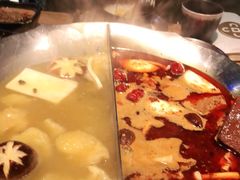 -湊湊火锅·茶憩(杭州湖滨银泰in77店)