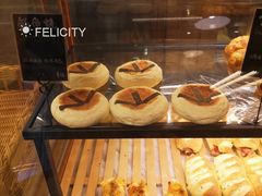 -Dough&Joe团憩(瑞虹天地月亮湾店)