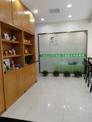 -苗医生专业祛痘·皮肤管理