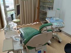 -赫尔森口腔·牙齿种植修复