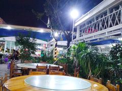 -四川小胡子海鲜(丁村万人海鲜广场店)