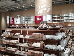 面包甜点陈列柜-七鲜超市(瑞虹天地太阳宫店)