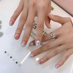 -玉指悦色美甲美睫